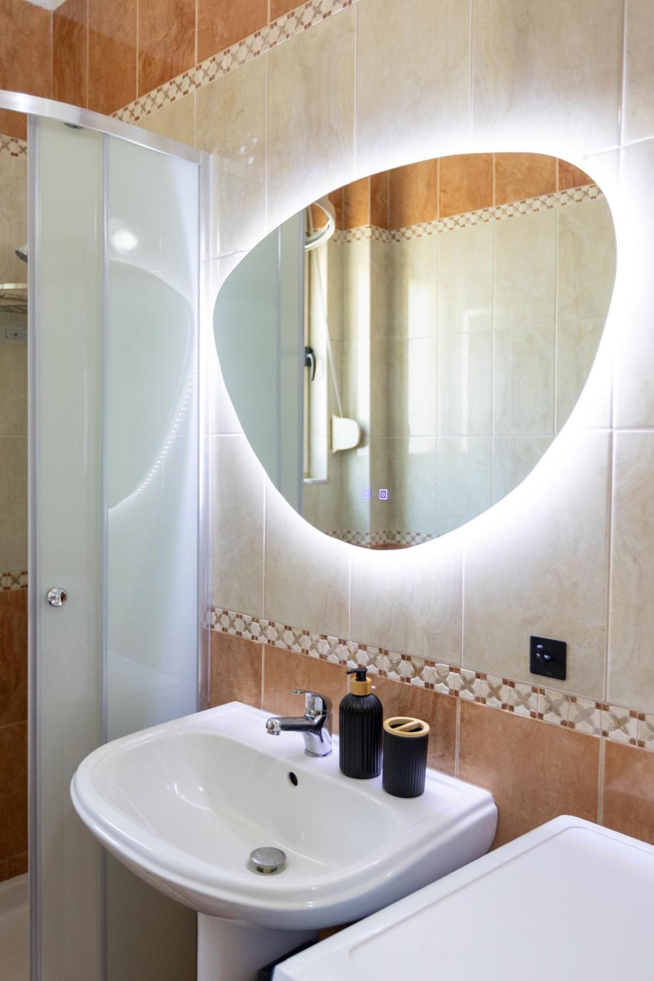 Da Vinci Apartment Vlorë エクステリア 写真